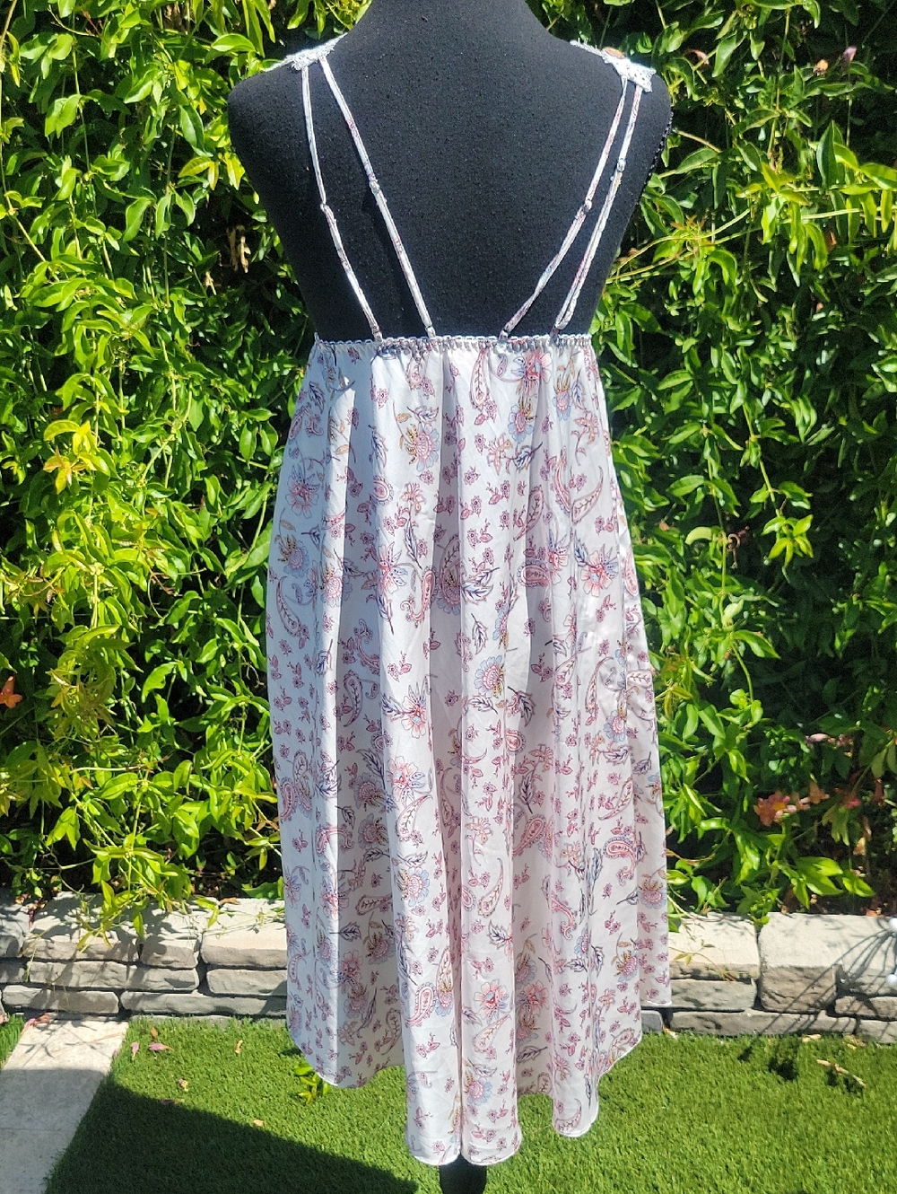 Victoria's Secret White and Pink Lace Chemise Nightgown Slip Dress SZ XS - Picture 6 of 16